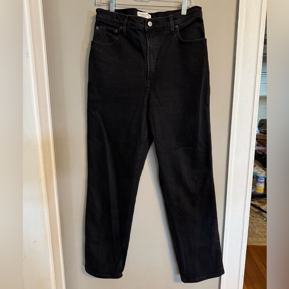 Abercrombie & Fitch Denim - Abercrombie & Fitch Women’s 90s Straight Ultra High Rise Black Jeans